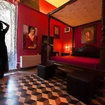Hotel D'autore Art Design Gallery